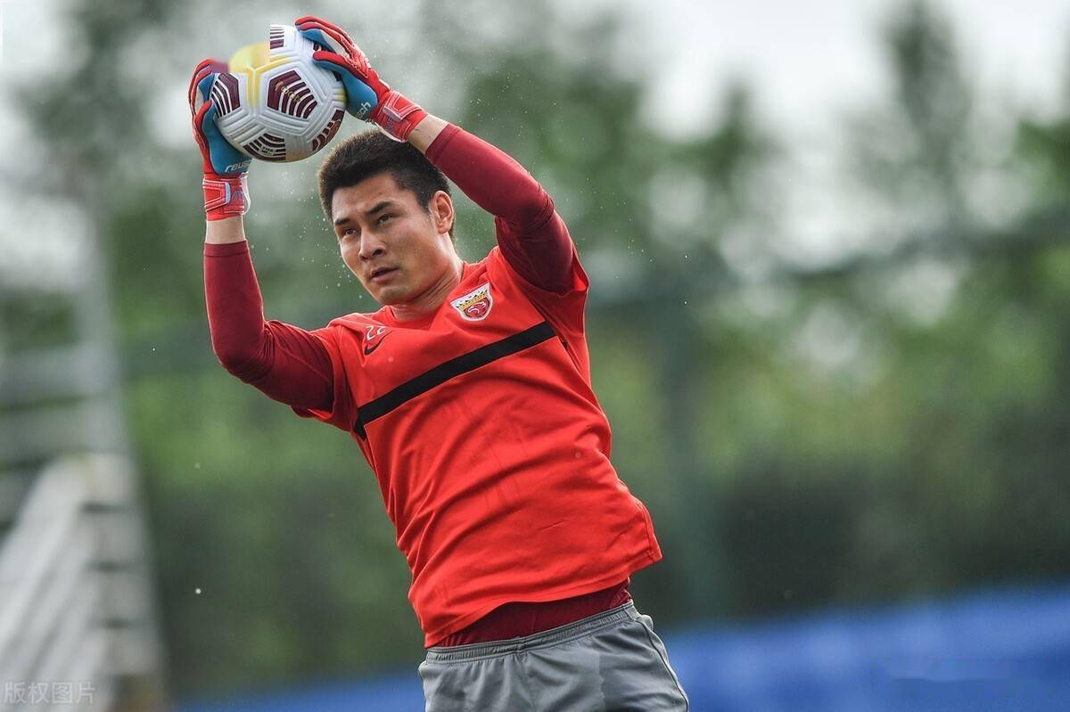 亚冠赛程吃紧，波尔图今晨门线救险，目标明确，团队化学反应显著-9体育