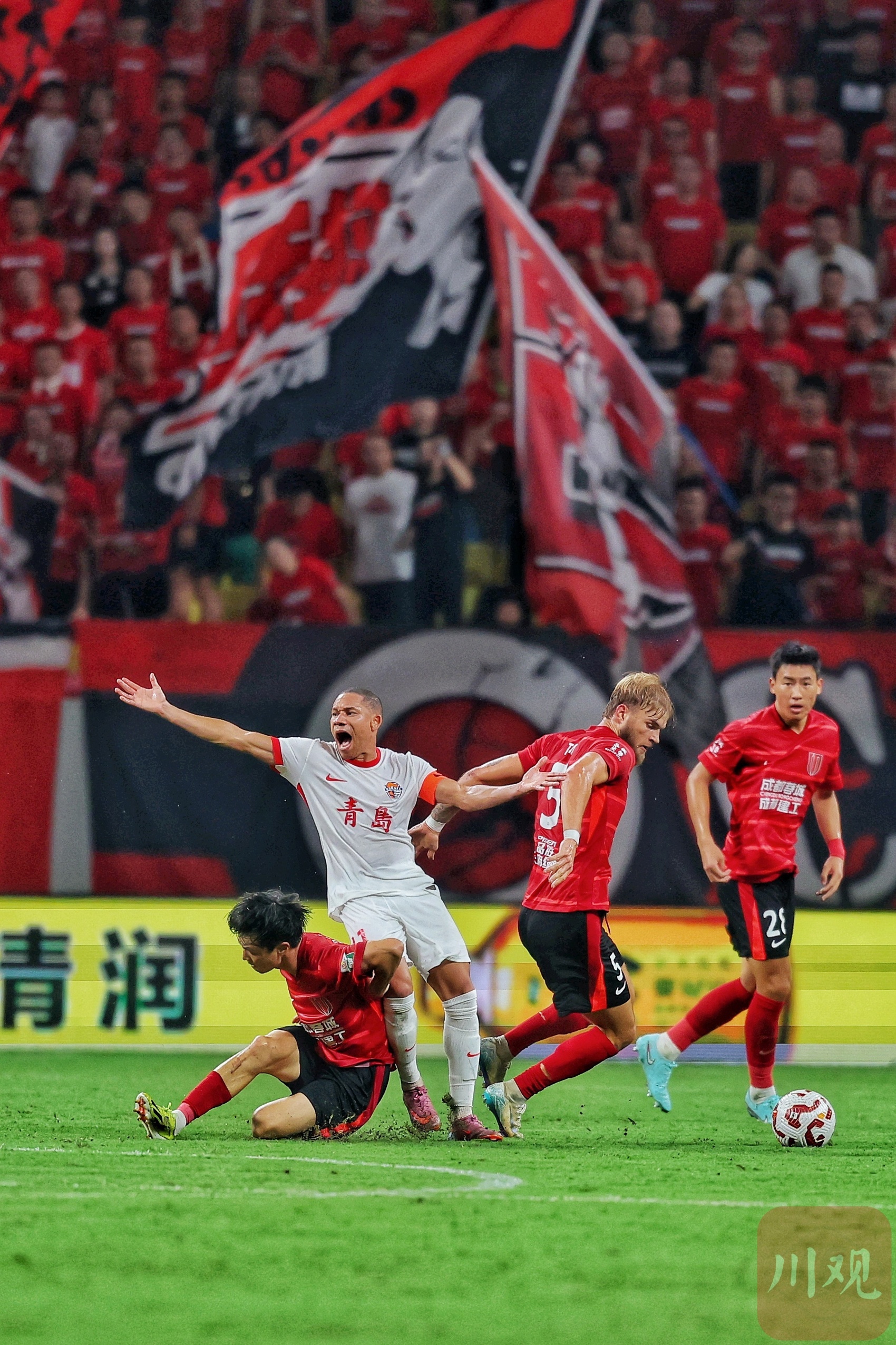 里程碑夜成都蓉城刷新队史纪录，西甲国际比赛日刷纪录，信心回归，医务组通报恢复的简单介绍